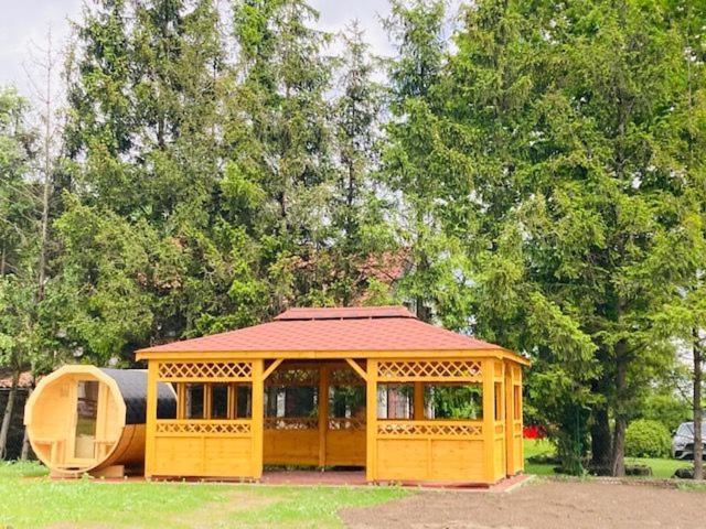 Kalinowy Sad Domki Z Jacuzzi I Sauna Mikołajki Dış mekan fotoğraf