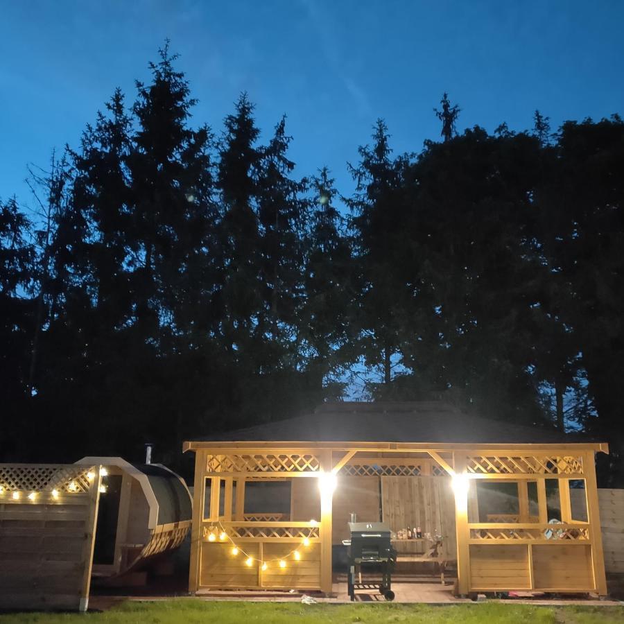 Kalinowy Sad Domki Z Jacuzzi I Sauna Mikołajki Dış mekan fotoğraf