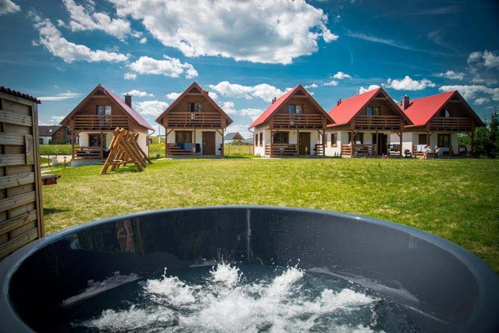 Kalinowy Sad Domki Z Jacuzzi I Sauna Mikołajki Dış mekan fotoğraf