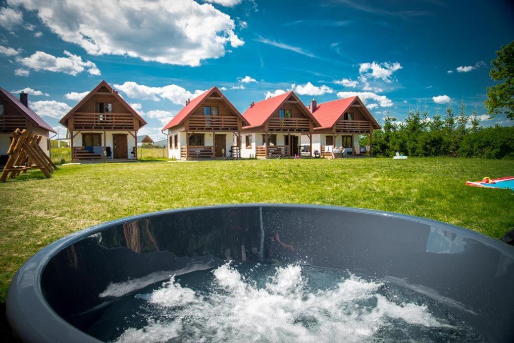 Kalinowy Sad Domki Z Jacuzzi I Sauna Mikołajki Dış mekan fotoğraf